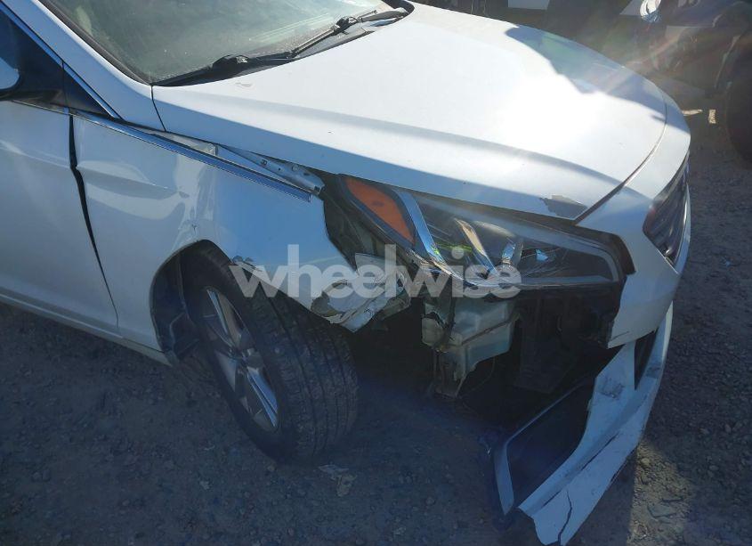 Photo 6 of 2017 Hyundai Sonata SE (VIN 5NPE24AF2HH582160)