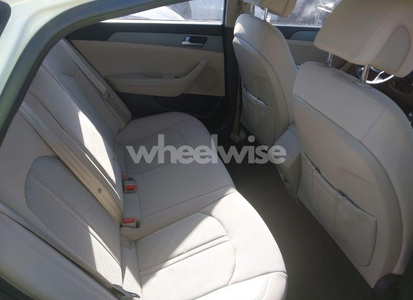 Photo 8 of 2017 Hyundai Sonata SE (VIN 5NPE24AF2HH582160)