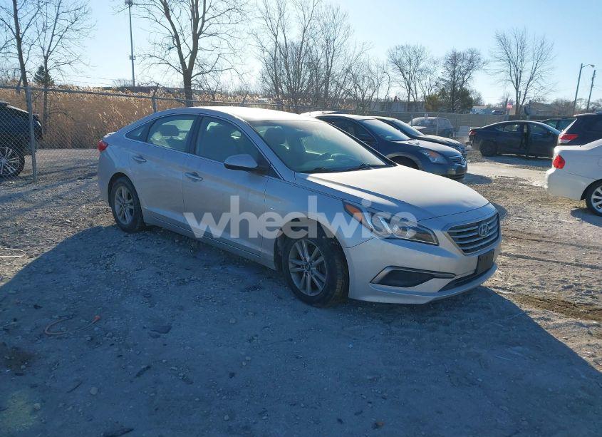 2017 Hyundai Sonata (VIN 5NPE24AF2HH588041) main photo