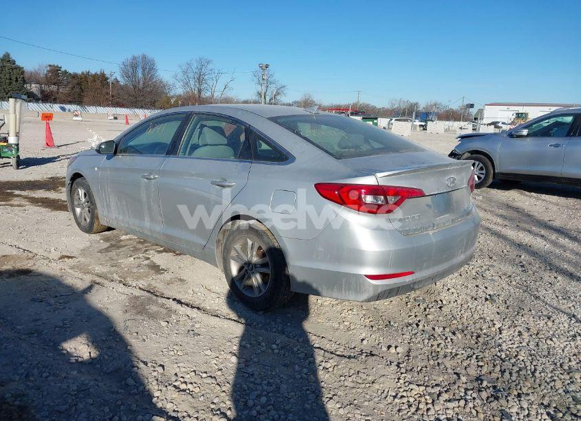 Photo 3 of 2017 Hyundai Sonata (VIN 5NPE24AF2HH588041)