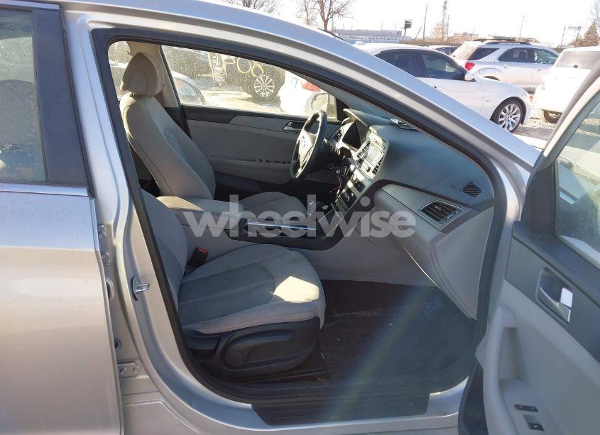 Photo 5 of 2017 Hyundai Sonata (VIN 5NPE24AF2HH588041)