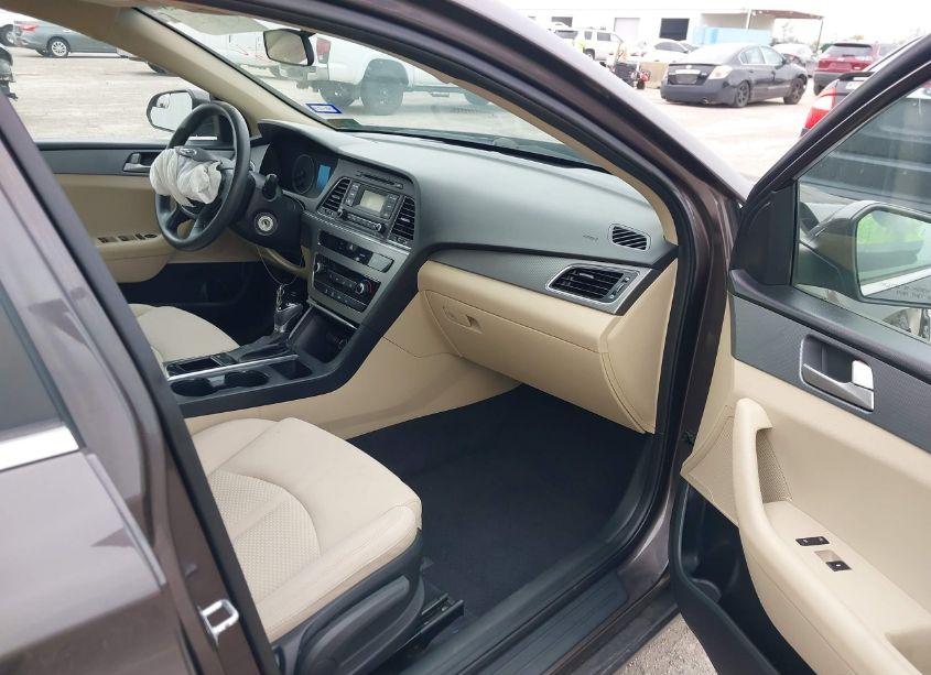 Photo 5 of 2017 Hyundai Sonata (VIN 5NPE24AF2HH595054)