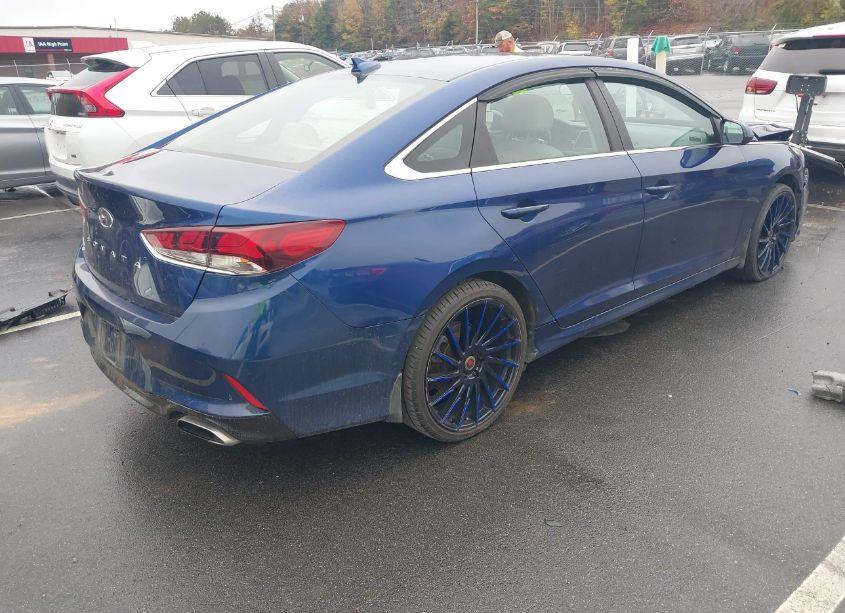 Photo 4 of 2018 Hyundai Sonata SE (VIN 5NPE24AF2JH614627)