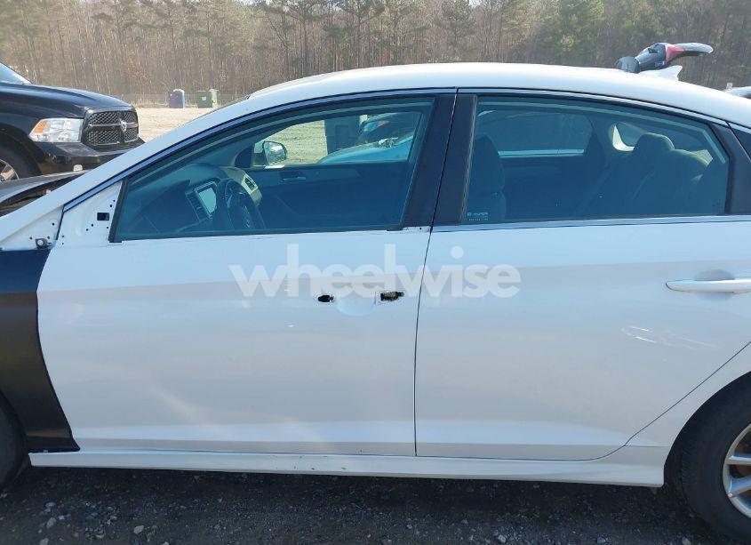 Photo 15 of 2018 Hyundai Sonata SE (VIN 5NPE24AF2JH614773)