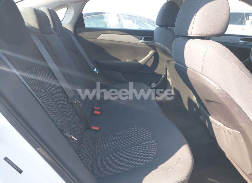 Photo 8 of 2018 Hyundai Sonata SE (VIN 5NPE24AF2JH614773)