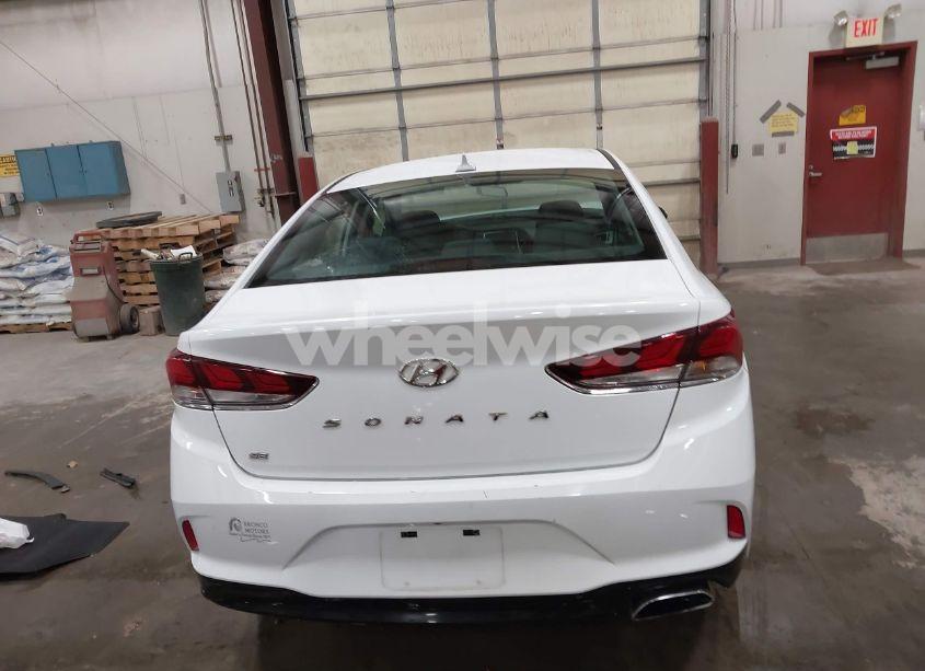 Photo 16 of 2018 Hyundai Sonata SE (VIN 5NPE24AF2JH622890)