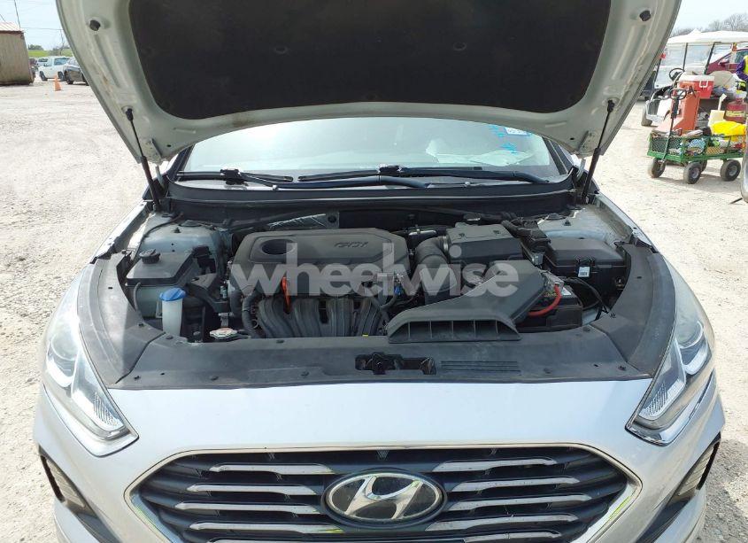 Photo 10 of 2018 Hyundai Sonata SE (VIN 5NPE24AF2JH624252)