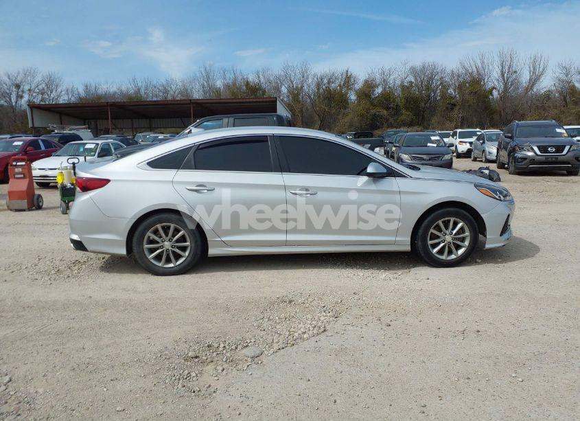 Photo 13 of 2018 Hyundai Sonata SE (VIN 5NPE24AF2JH624252)