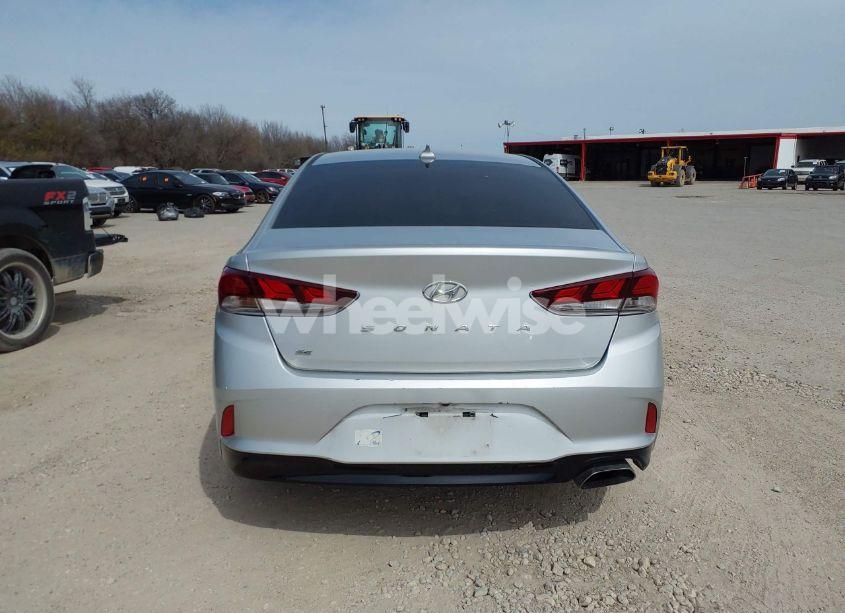 Photo 16 of 2018 Hyundai Sonata SE (VIN 5NPE24AF2JH624252)