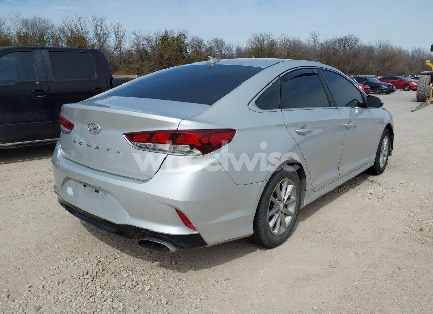 Photo 4 of 2018 Hyundai Sonata SE (VIN 5NPE24AF2JH624252)
