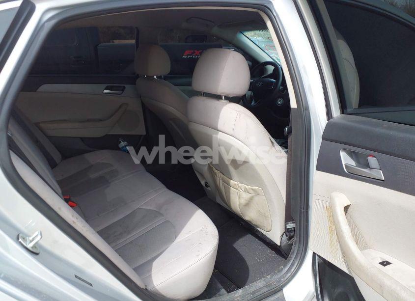 Photo 8 of 2018 Hyundai Sonata SE (VIN 5NPE24AF2JH624252)