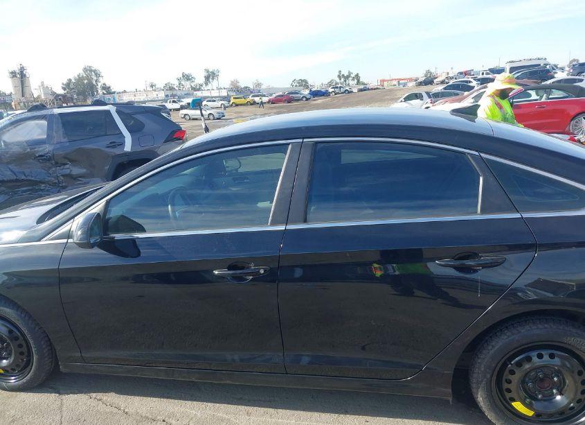 Photo 13 of 2018 Hyundai Sonata SE (VIN 5NPE24AF2JH657283)