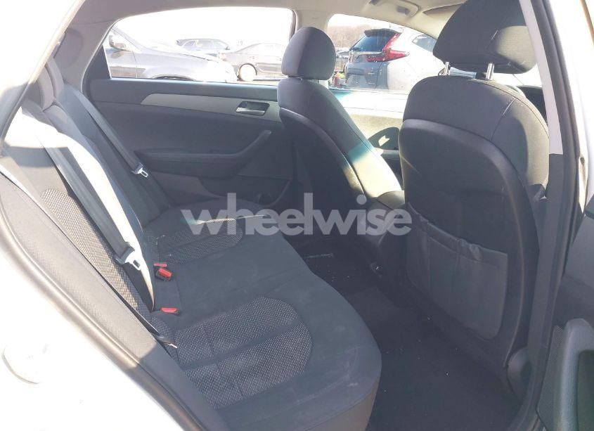 Photo 8 of 2018 Hyundai Sonata SE (VIN 5NPE24AF2JH684385)