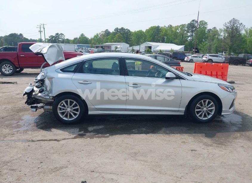Photo 13 of 2018 Hyundai Sonata SE (VIN 5NPE24AF2JH693345)