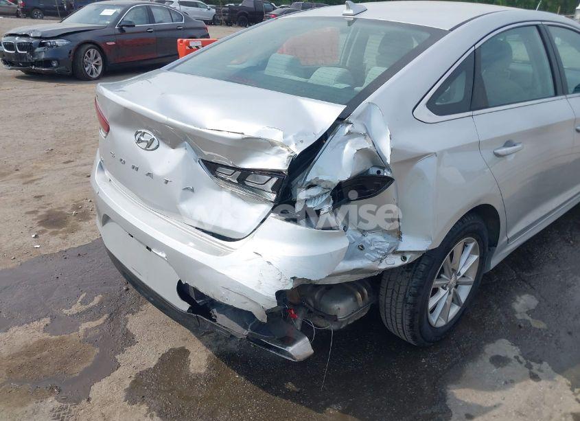 Photo 6 of 2018 Hyundai Sonata SE (VIN 5NPE24AF2JH693345)