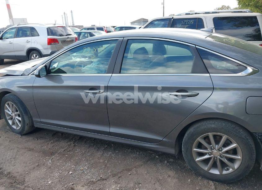 Photo 14 of 2018 Hyundai Sonata SE (VIN 5NPE24AF2JH720138)
