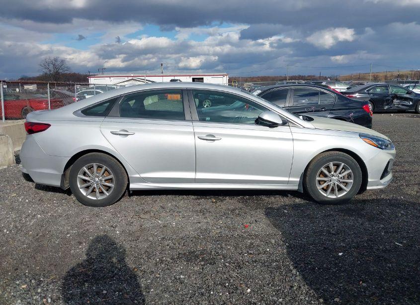 Photo 13 of 2018 Hyundai Sonata SE (VIN 5NPE24AF2JH727574)