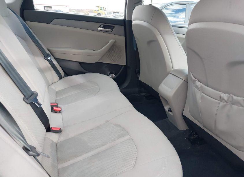 Photo 8 of 2018 Hyundai Sonata SE (VIN 5NPE24AF2JH727574)