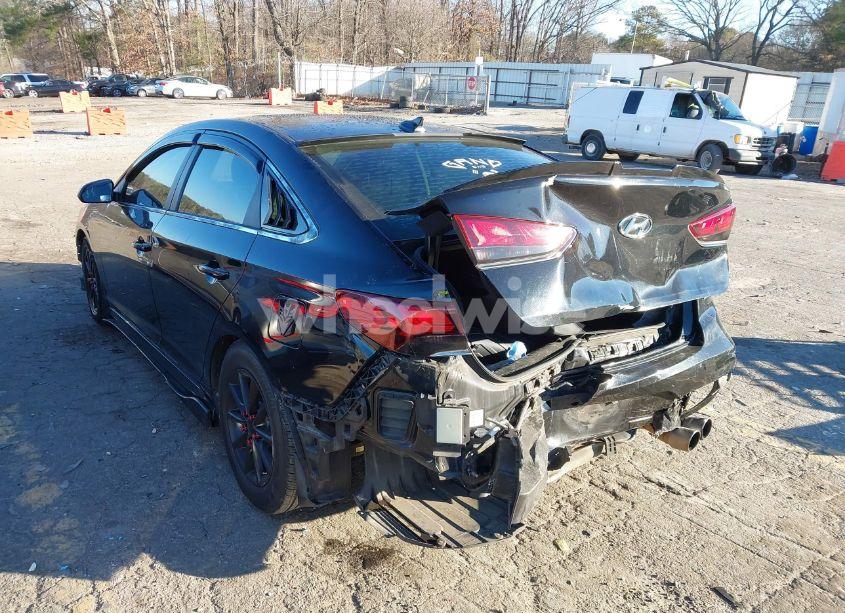 Photo 3 of 2019 Hyundai Sonata SE (VIN 5NPE24AF2KH734770)