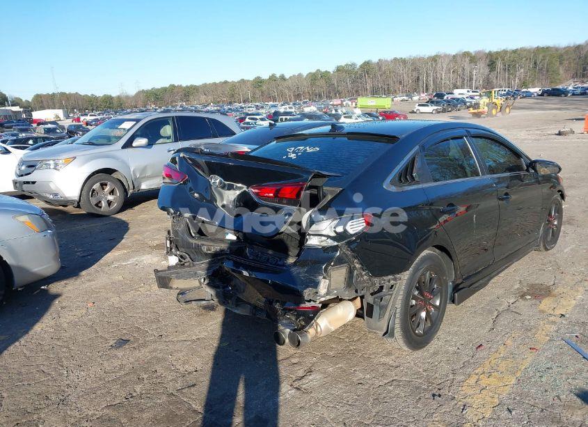 Photo 4 of 2019 Hyundai Sonata SE (VIN 5NPE24AF2KH734770)
