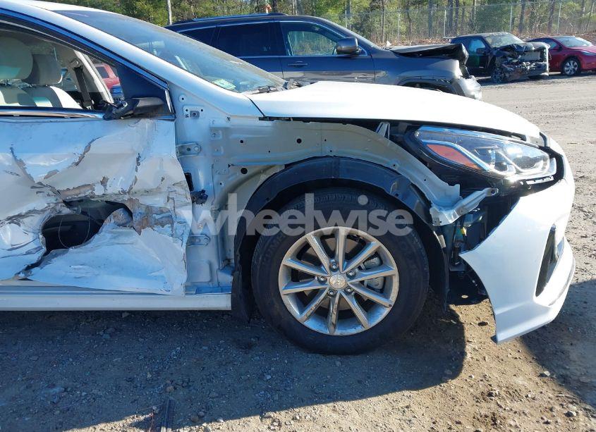 Photo 20 of 2019 Hyundai Sonata SE (VIN 5NPE24AF2KH739354)