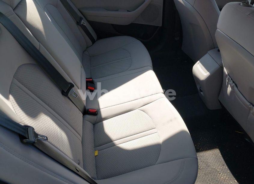 Photo 8 of 2019 Hyundai Sonata SE (VIN 5NPE24AF2KH740164)