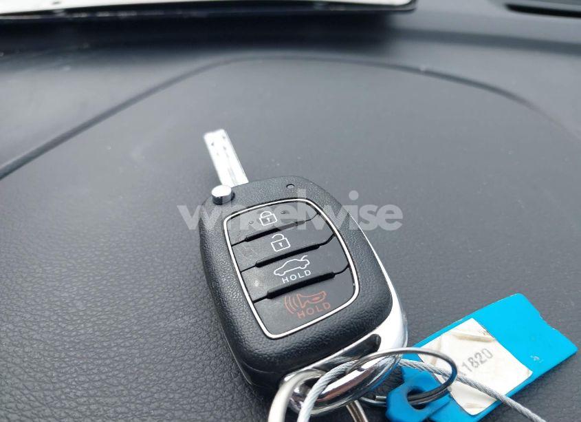 Photo 11 of 2019 Hyundai Sonata SE (VIN 5NPE24AF2KH741458)
