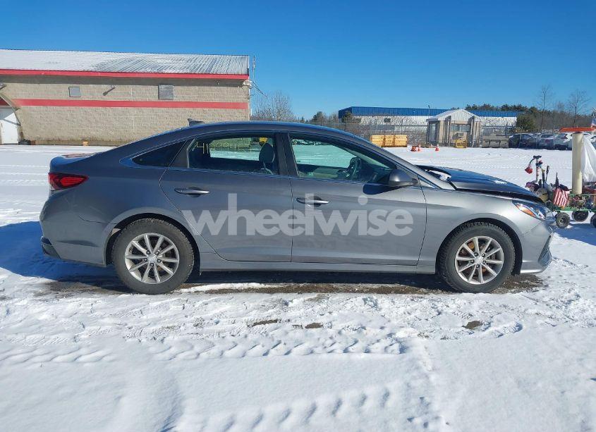Photo 13 of 2019 Hyundai Sonata SE (VIN 5NPE24AF2KH760138)