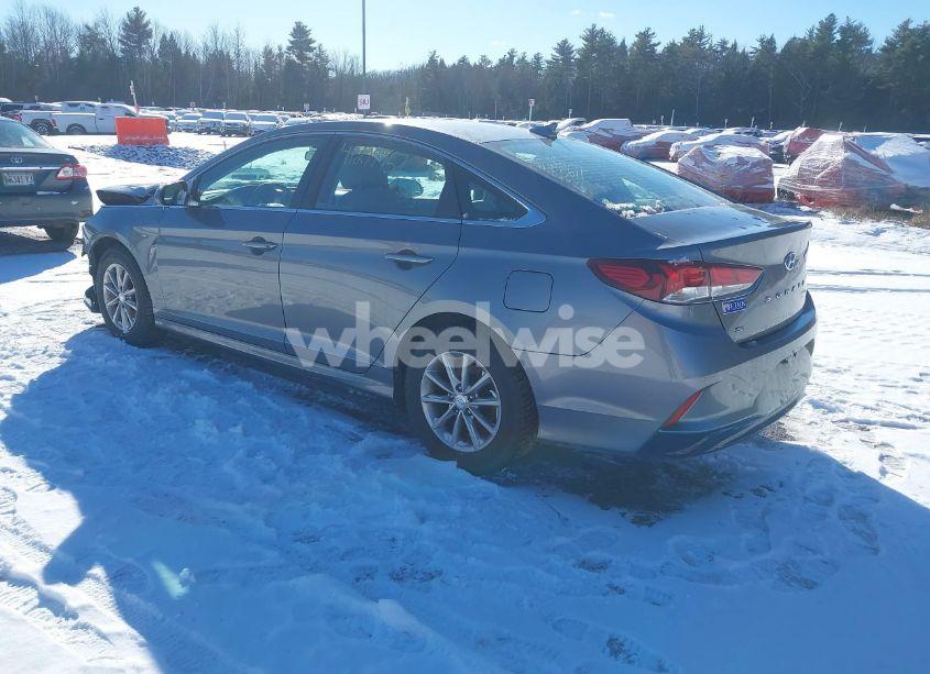 Photo 3 of 2019 Hyundai Sonata SE (VIN 5NPE24AF2KH760138)