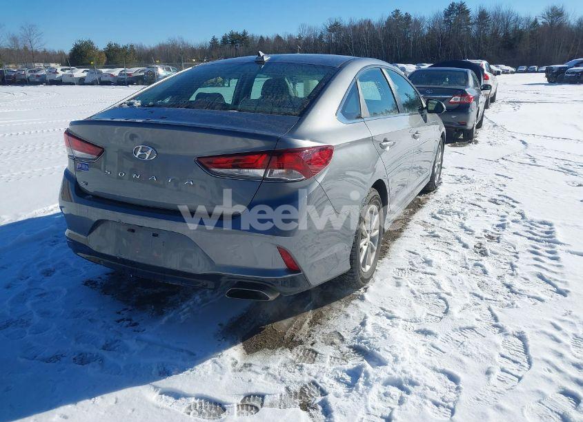 Photo 4 of 2019 Hyundai Sonata SE (VIN 5NPE24AF2KH760138)