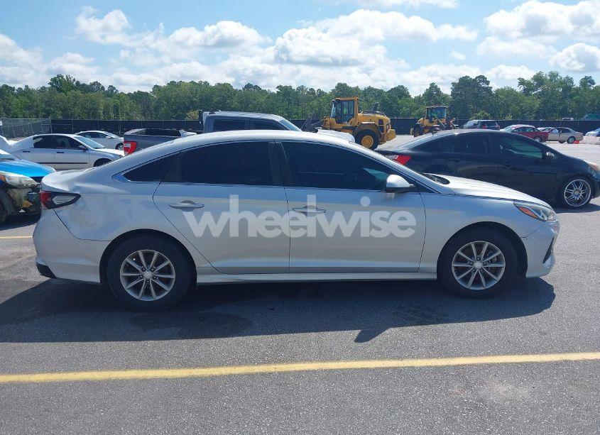 Photo 13 of 2019 Hyundai Sonata SE (VIN 5NPE24AF2KH768613)