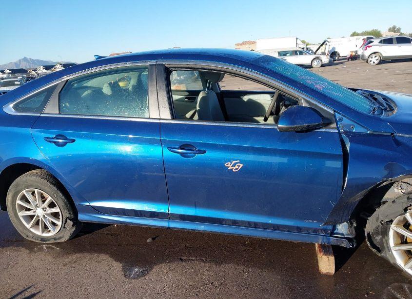 Photo 13 of 2019 Hyundai Sonata SE (VIN 5NPE24AF2KH769406)