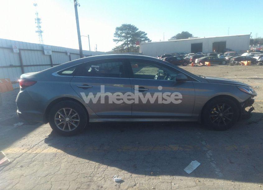Photo 14 of 2019 Hyundai Sonata SE (VIN 5NPE24AF2KH769681)