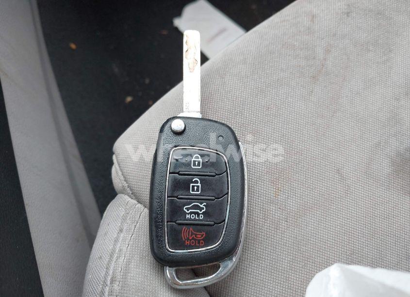 Photo 11 of 2019 Hyundai Sonata SE (VIN 5NPE24AF2KH789977)