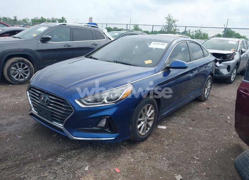 Photo 2 of 2019 Hyundai Sonata SE (VIN 5NPE24AF2KH789977)