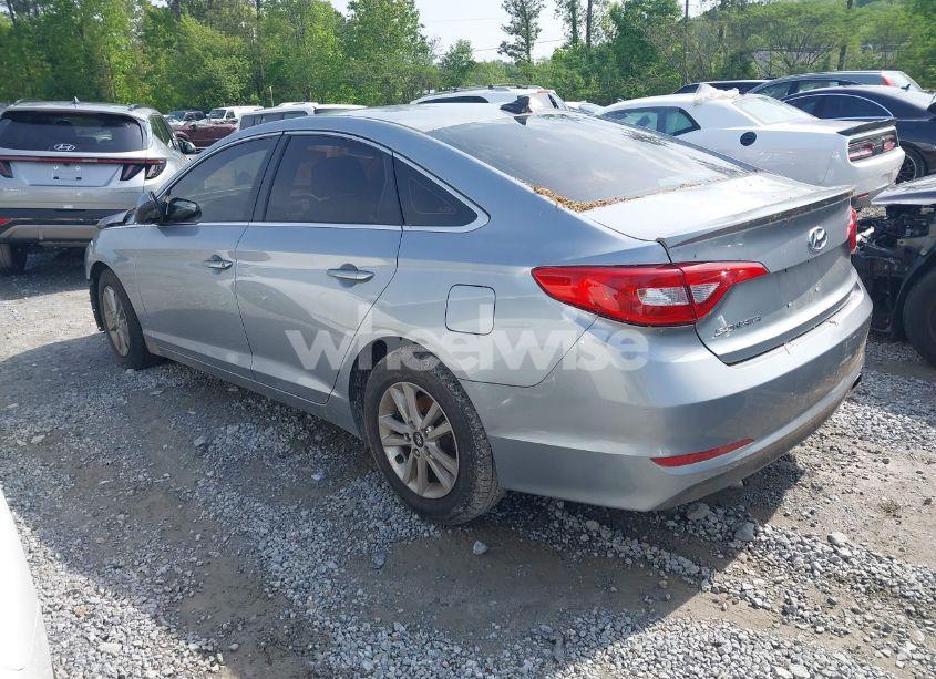 Photo 3 of 2015 Hyundai Sonata SE (VIN 5NPE24AF3FH007353)
