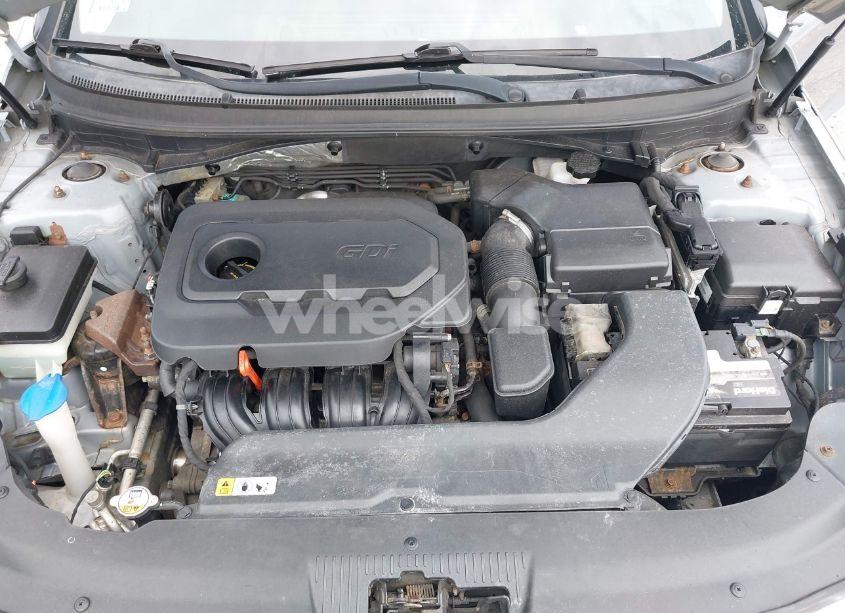 Photo 10 of 2015 Hyundai Sonata SE (VIN 5NPE24AF3FH019955)