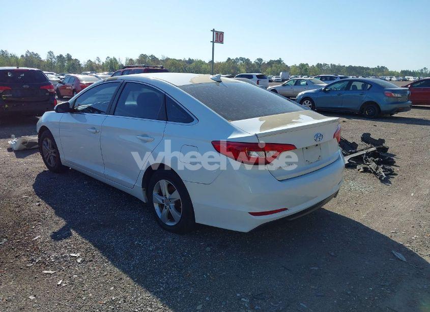 Photo 3 of 2015 Hyundai Sonata SE (VIN 5NPE24AF3FH108750)