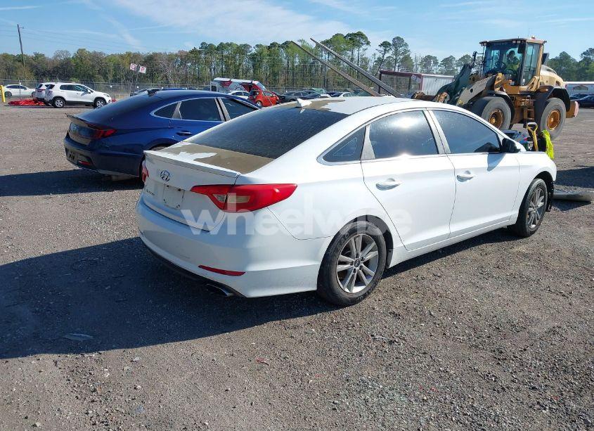 Photo 4 of 2015 Hyundai Sonata SE (VIN 5NPE24AF3FH108750)
