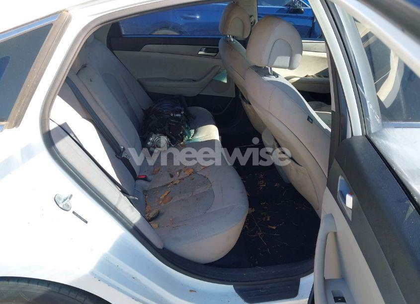 Photo 8 of 2015 Hyundai Sonata SE (VIN 5NPE24AF3FH108750)