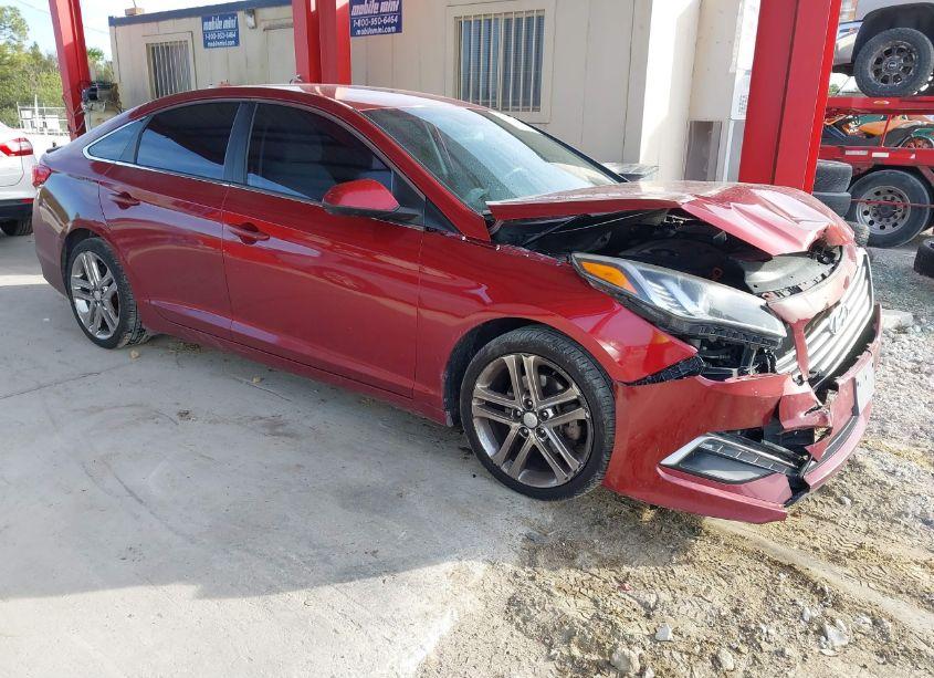 2015 Hyundai Sonata SE (VIN 5NPE24AF3FH123328) main photo