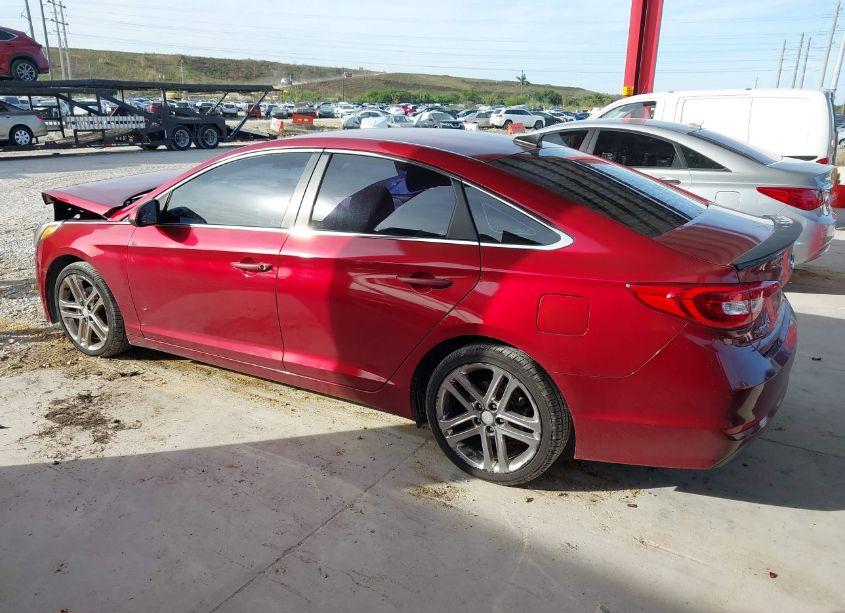 Photo 14 of 2015 Hyundai Sonata SE (VIN 5NPE24AF3FH123328)