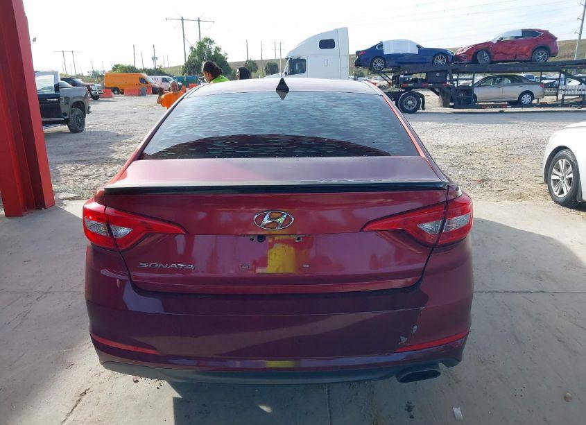 Photo 16 of 2015 Hyundai Sonata SE (VIN 5NPE24AF3FH123328)