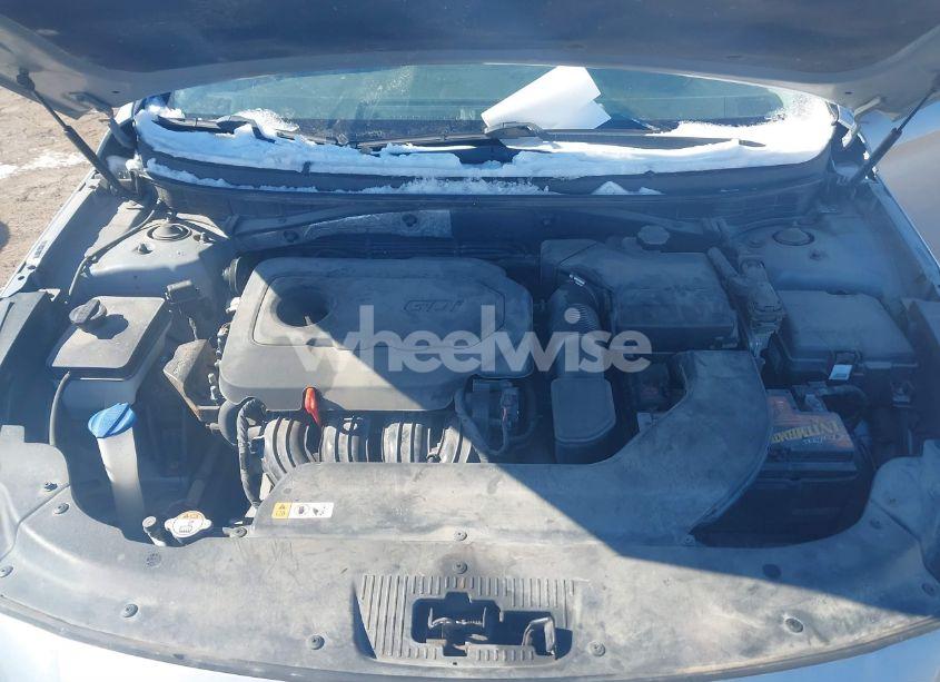 Photo 10 of 2015 Hyundai Sonata SE (VIN 5NPE24AF3FH126911)
