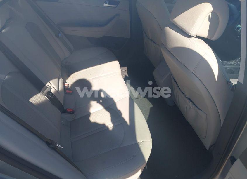 Photo 8 of 2015 Hyundai Sonata SE (VIN 5NPE24AF3FH126911)