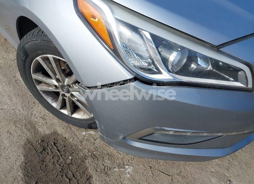 Photo 15 of 2015 Hyundai Sonata SE (VIN 5NPE24AF3FH141747)