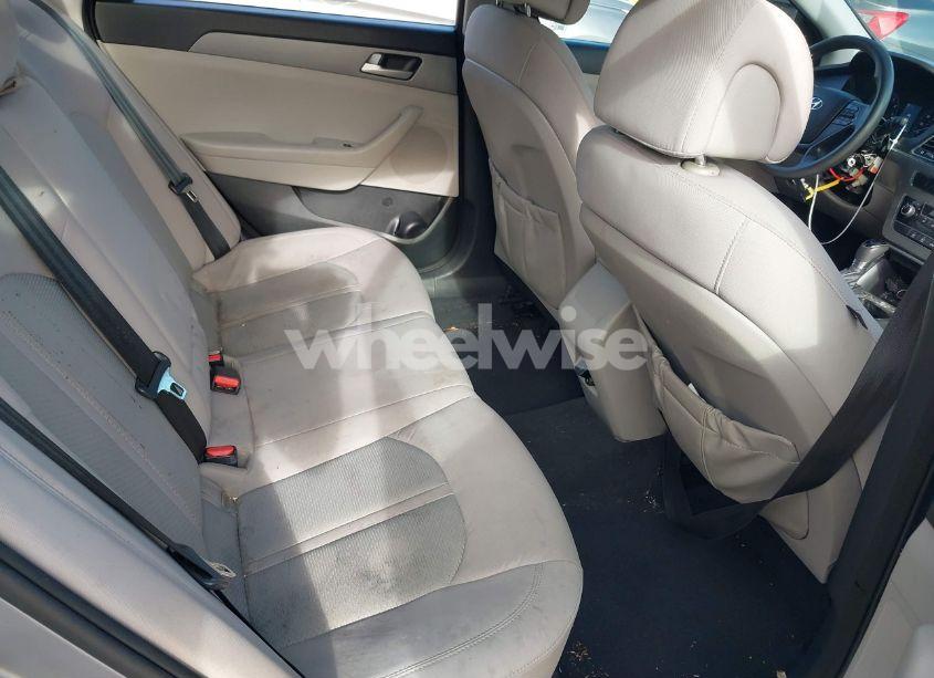 Photo 8 of 2015 Hyundai Sonata SE (VIN 5NPE24AF3FH141747)