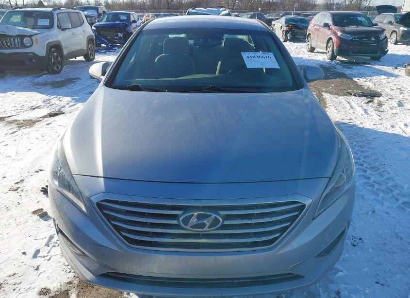 Photo 13 of 2015 Hyundai Sonata SE (VIN 5NPE24AF3FH182119)