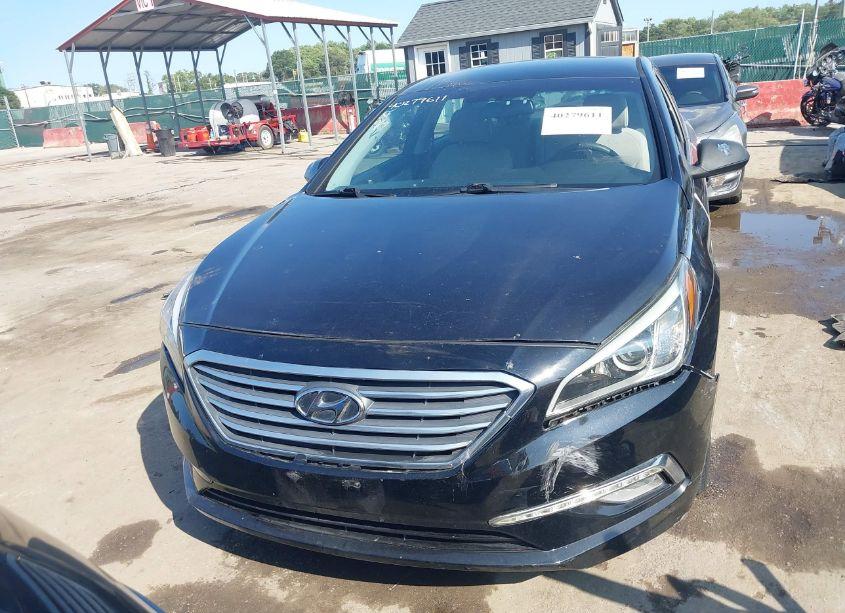 Photo 12 of 2015 Hyundai Sonata SE (VIN 5NPE24AF3FH216558)