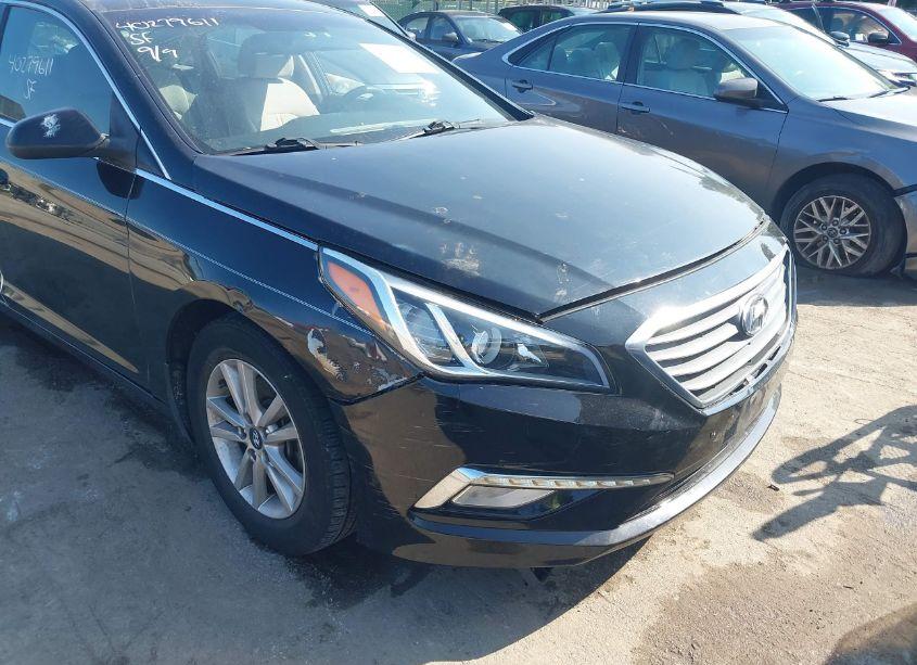 Photo 18 of 2015 Hyundai Sonata SE (VIN 5NPE24AF3FH216558)